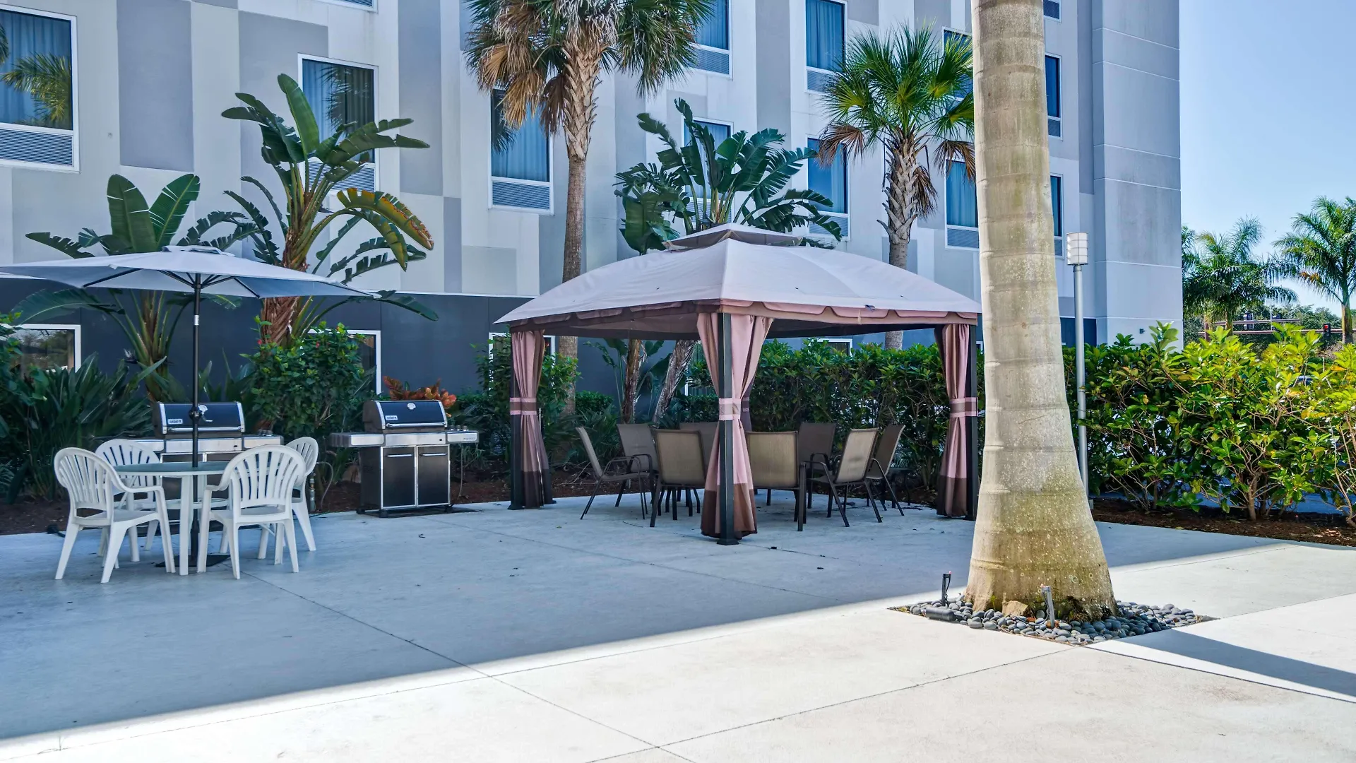 Hampton Inn & Suites Sarasota / Bradenton - Airport 3*,